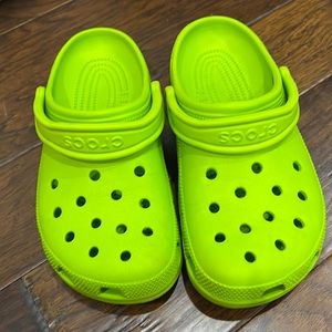 Lime Green Crocs W8/M6 GUC